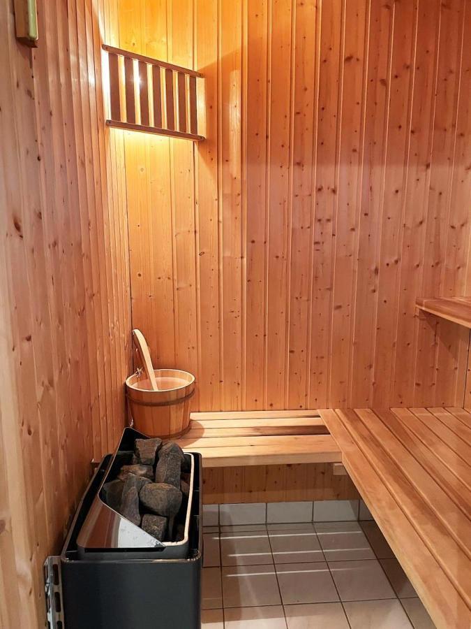 Das Puppenhaus, Reetdach, Sauna, Kamin, Eingezaeunt, Badewanne, Haustiere Willkommen Emmelsbüll-Horsbüll Esterno foto