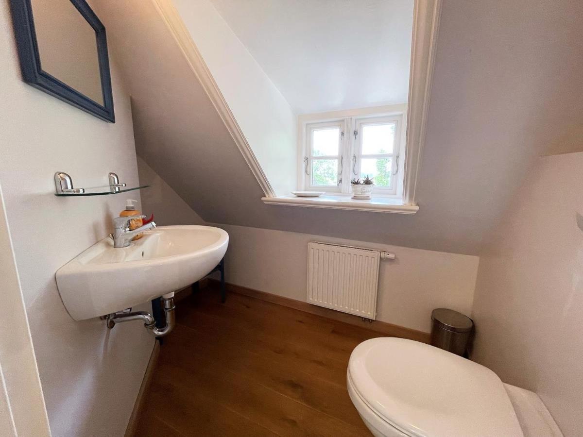 Das Puppenhaus, Reetdach, Sauna, Kamin, Eingezaeunt, Badewanne, Haustiere Willkommen Emmelsbüll-Horsbüll Esterno foto